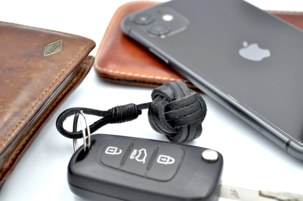 Gentelman Pendant Genuine Leather