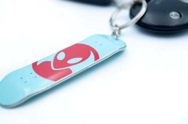 Alien Skate Board Keychain